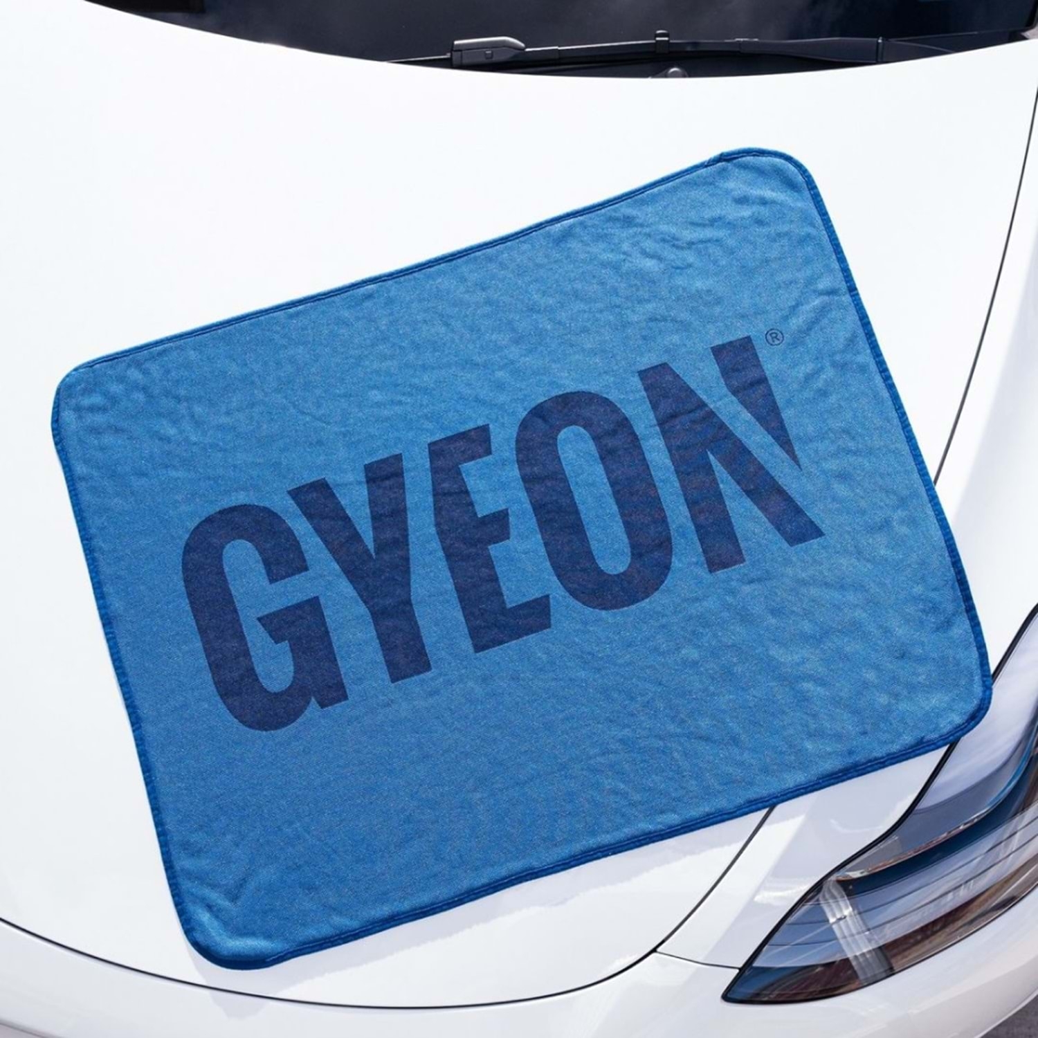 GYEON%20Q²M%20SilkDryer%20EVO%20İnovatif%20Kurulama%20Havlusu%20-%2070x90%20Cm